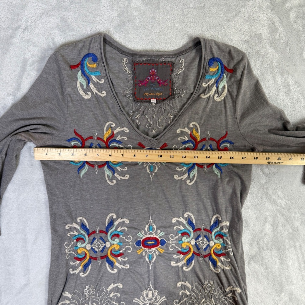JW Los Angeles Tunic Top Women Medium Gray Embroidered V-Neck 3/4 Sleeve Boho - Picture 7 of 15